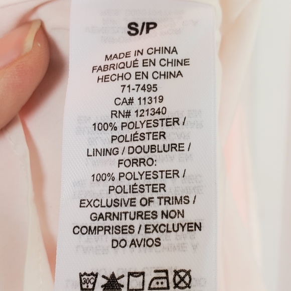 3/$30 Neon Peach and White Dynamite Fully Lined Twirly Skirt - Picture 5 of 6